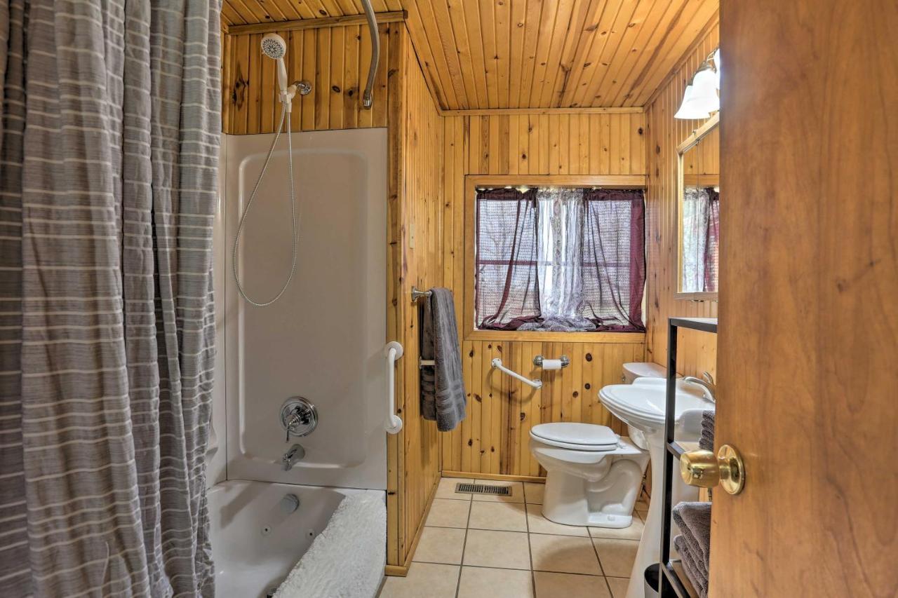Rustic Spearfish Cabin On 12-Acre Trout Farm Exterior photo